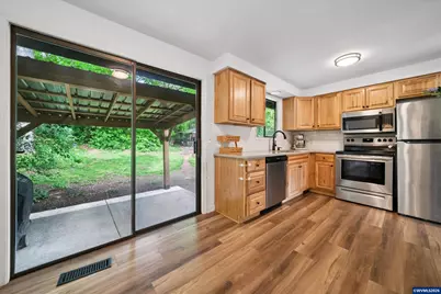 3435 6th Av S, Salem, OR 97302 - Photo 9
