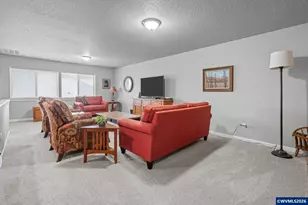 570 SE Cooper St, Dallas, OR 97338 - Photo 25