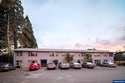 302 S Monmouth Av, Monmouth, OR 97361 - Photo 5