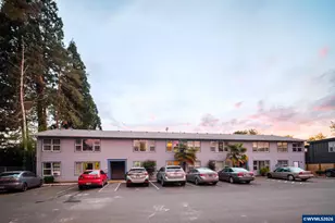 302 S Monmouth Ave, Monmouth, OR 97361 - Photo 5