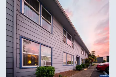 302 S Monmouth Av, Monmouth, OR 97361 - Photo 7