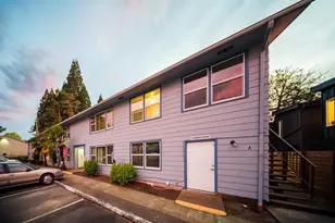 302 S Monmouth Ave, Monmouth, OR 97361 - Photo 9