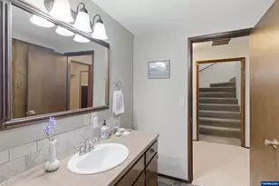 40000 Fir Oaks Ln, Lebanon, OR 97355 - Photo 15