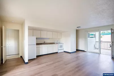 160 N Whitman St, Monmouth, OR 97361 - Photo 5