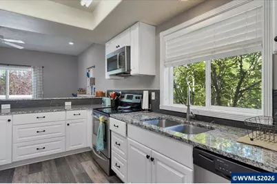 2105 Deerwind Av NW, Salem, OR 97304 - Photo 15
