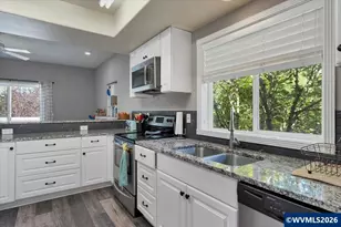 2105 Deerwind Ave NW, Salem, OR 97304 - Photo 15