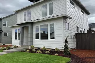 712 Magnolia Ave, Woodburn, OR 97071 - Photo 5