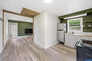 2025 Trade St SE, Salem, OR 97301 - Photo 15