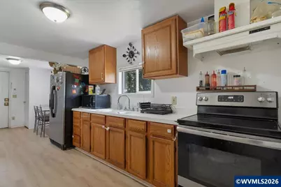 1090 Norway St NE, Salem, OR 97301 - Photo 5