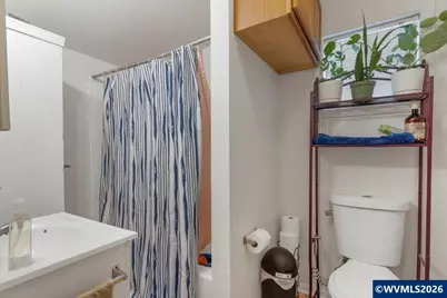 1090 Norway St NE, Salem, OR 97301 - Photo 11