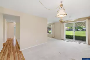 401 S Cascade Dr, Woodburn, OR 97071 - Photo 5