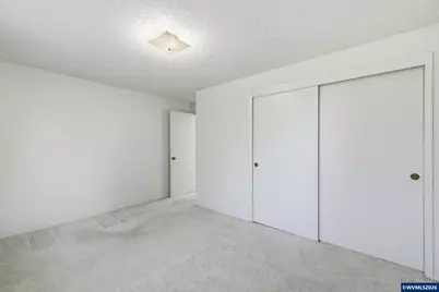 401 S Cascade Dr, Woodburn, OR 97071 - Photo 21