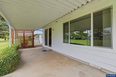 401 S Cascade Dr, Woodburn, OR 97071 - Photo 27