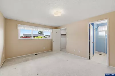 401 S Cascade Dr, Woodburn, OR 97071 - Photo 15