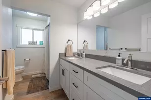 2239 Steiwer Rd SE, Jefferson, OR 97362 - Photo 19