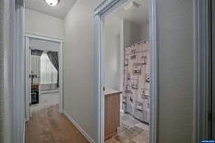1231 SW 3rd Ave, Mill City, OR 97360 - Photo 31