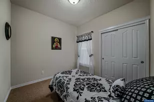 1231 SW 3rd Ave, Mill City, OR 97360 - Photo 37