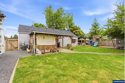 924 7th Av, Sweet Home, OR 97386 - Photo 33