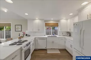 575 Juneau Dr SE, Salem, OR 97302 - Photo 25