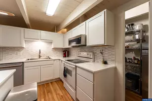 2825 NW Greeley Ave, Corvallis, OR 97330 - Photo 17