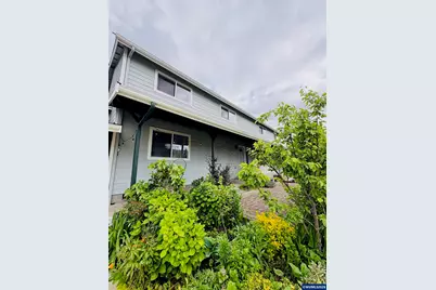 1525 Lee St SE, Salem, OR 97302 - Photo 1