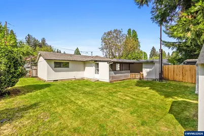 1111 Spruce St, Sweet Home, OR 97386 - Photo 25