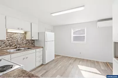 1121 Spruce St, Sweet Home, OR 97386 - Photo 11