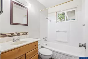1121 Spruce St, Sweet Home, OR 97386 - Photo 15