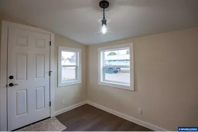 705 Tangent St, Lebanon, OR 97355 - Photo 13