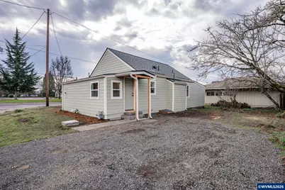 705 Tangent St, Lebanon, OR 97355 - Photo 27