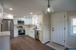 705 Tangent St, Lebanon, OR 97355 - Photo 7