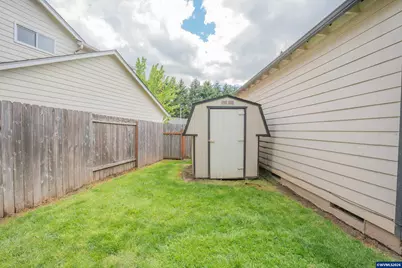 1213 NE Conroy Pl, Corvallis, OR 97330 - Photo 31