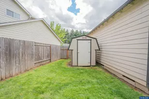 1213 NE Conroy Pl, Corvallis, OR 97330 - Photo 31