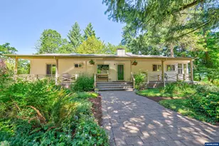 1628 SW Clay St, Dallas, OR 97338 - Photo 3