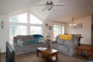4915 Swegle #24 Rd NE, Salem, OR 97305 - Photo 5