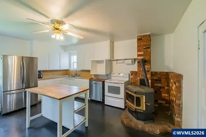 30832 Waterloo Rd, Lebanon, OR 97355 - Photo 11