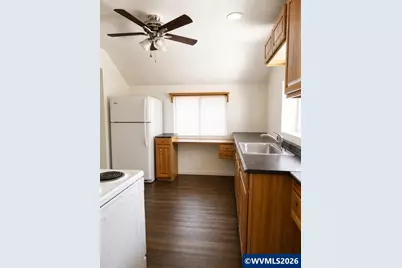 1649 Elm St, Sweet Home, OR 97386 - Photo 3