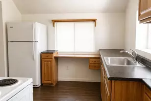 1649 Elm St, Sweet Home, OR 97386 - Photo 3