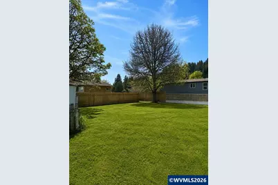 1649 Elm St, Sweet Home, OR 97386 - Photo 9