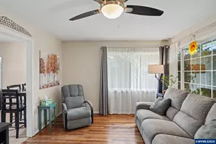 3417 SE 3rd St, Corvallis, OR 97333 - Photo 9