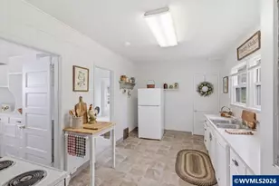 15361 Jefferson Hwy, Jefferson, OR 97352 - Photo 27