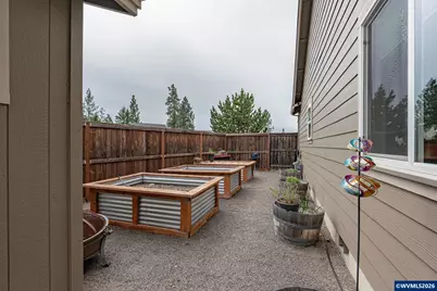 217 White Oak Wy, Shady Cove, OR 97539 - Photo 29
