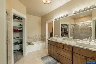 217 White Oak Way, Shady Cove, OR 97539 - Photo 13