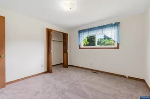 837 SW River Dr, Dallas, OR 97933 - Photo 21