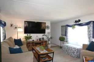 5521 43rd Ave NE, Salem, OR 97305 - Photo 9