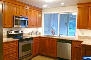 7030 SW Deerhaven Dr, Corvallis, OR 97333 - Photo 9