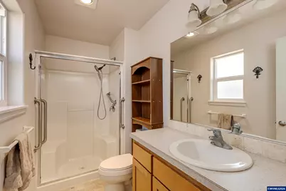 3127 S 12th St, Lebanon, OR 97355 - Photo 17