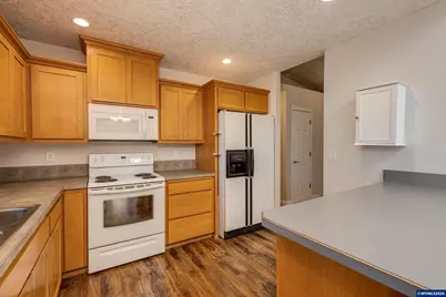 3127 S 12th St, Lebanon, OR 97355 - Photo 13