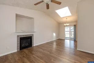 3127 S 12th St, Lebanon, OR 97355 - Photo 9