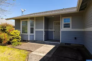 3127 S 12th St, Lebanon, OR 97355 - Photo 5